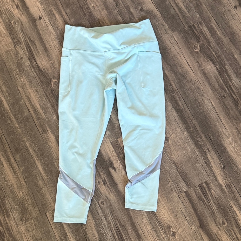 Athleta Women’s Light Blue Leggings with Gray Accents